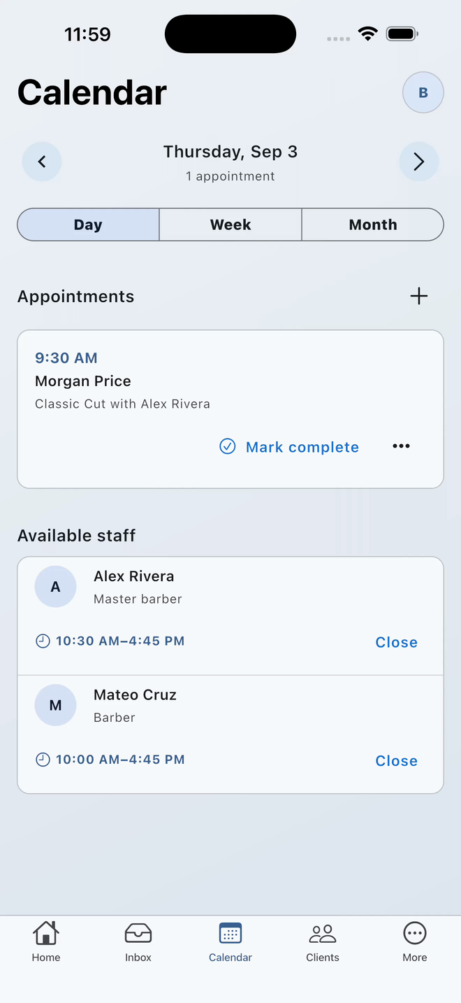 HiOla Business daily calendar showing a barber appointment and available staff hours.